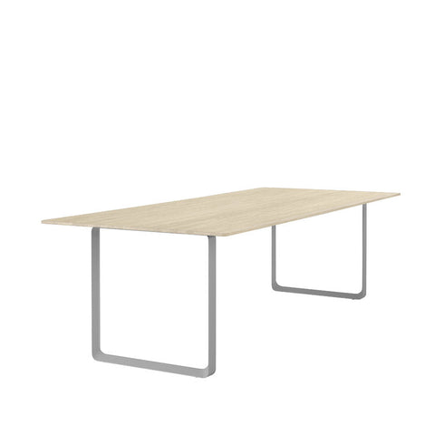 70/70 Table 255x108cm / Solid Oak